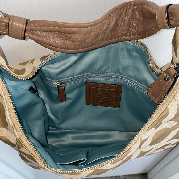 Never Worn Coach Purse with Adjustable Detachable Strap - Picture 9 of 13